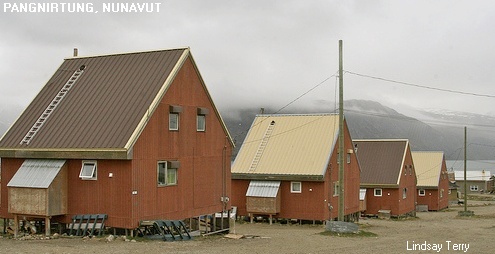 homes in Pangnirtung, Nunavut, Lindsay Terry, Flickr.com, Creative Commons License